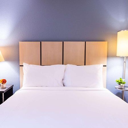 Sonesta Simply Suites Houston Brookhollow Exteriör bild